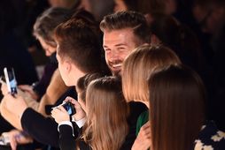 David Beckham fagnaði 50 ára afmæli sínu um helgina. Einn sonur hans, Brooklyn, var þó …