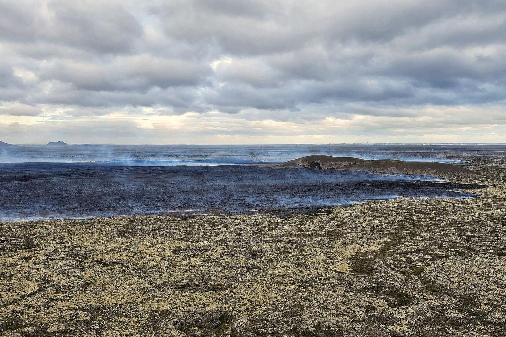 Eldgosinu við Stóra-Skógfell lauk í gær.