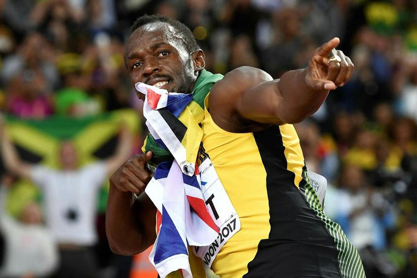 Usain Bolt kom fyrstur í mark.