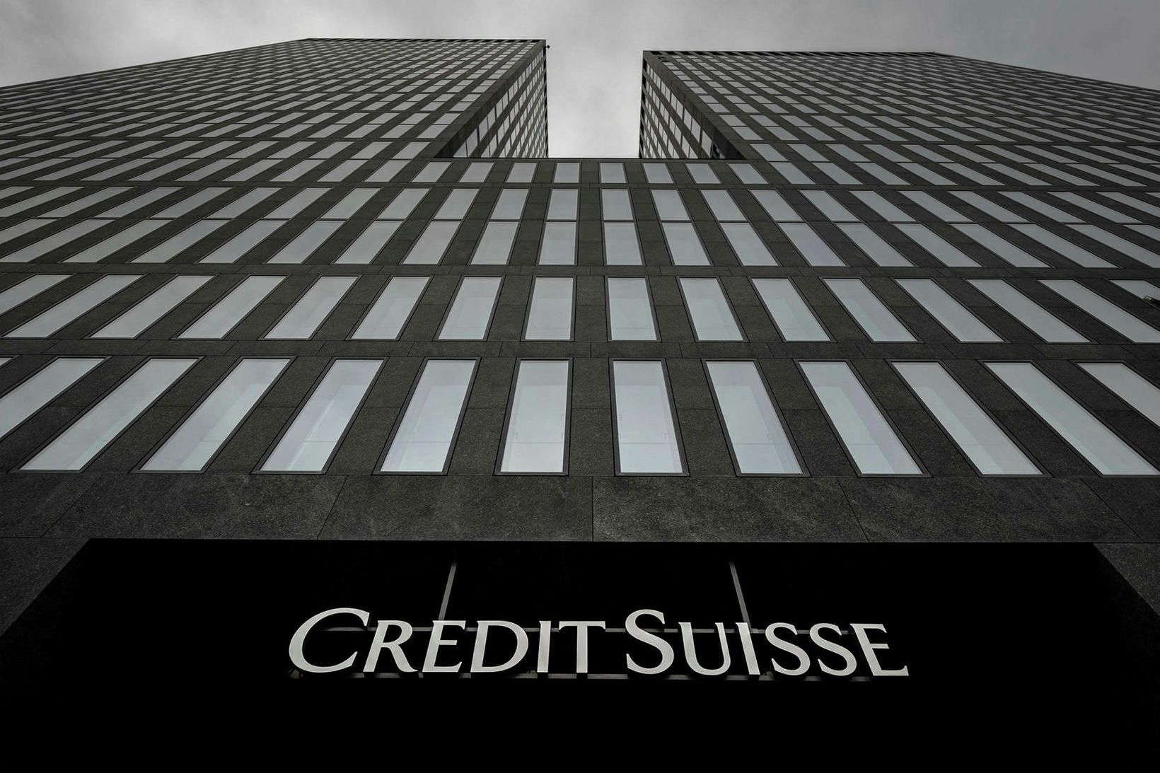 Í yfirlýsingu Credit Suisse sagði að eignir bankans hafi dregist …