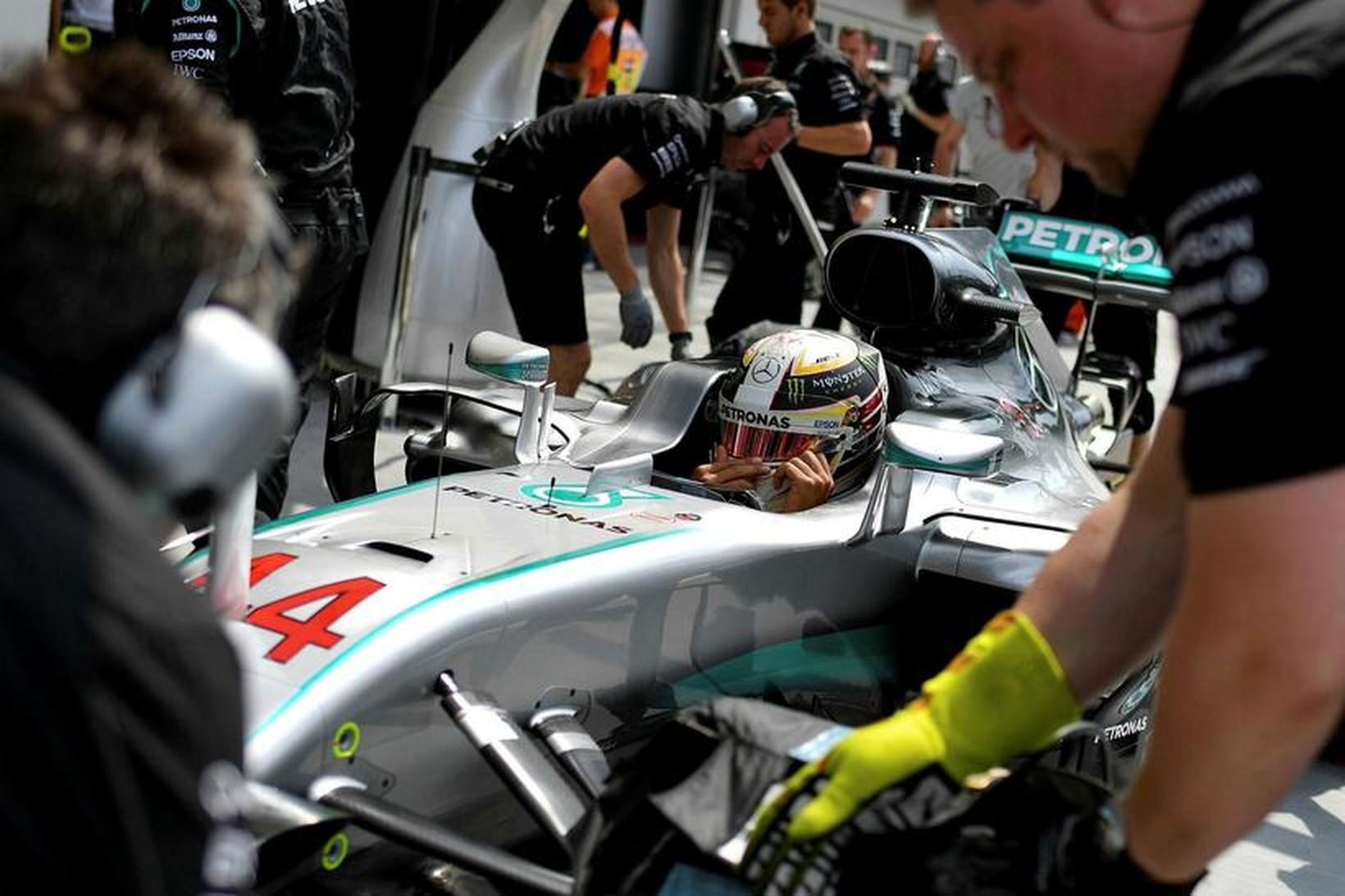 Lewis Hamilton á Hungaroring-brautinni.