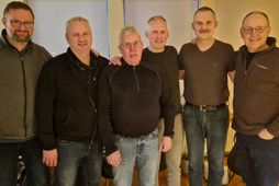 Leigutakar og landeigendur hafa gengið frá samningi um Krossá í Bitrufirði. Frá vinstri: Árni Þór …