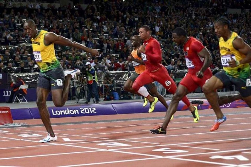 Hlauparinn frá Jamaica, Usain Bolt, kom, sá og sigraði á sumarólympíuleikunum árið 2012. Hann vann …