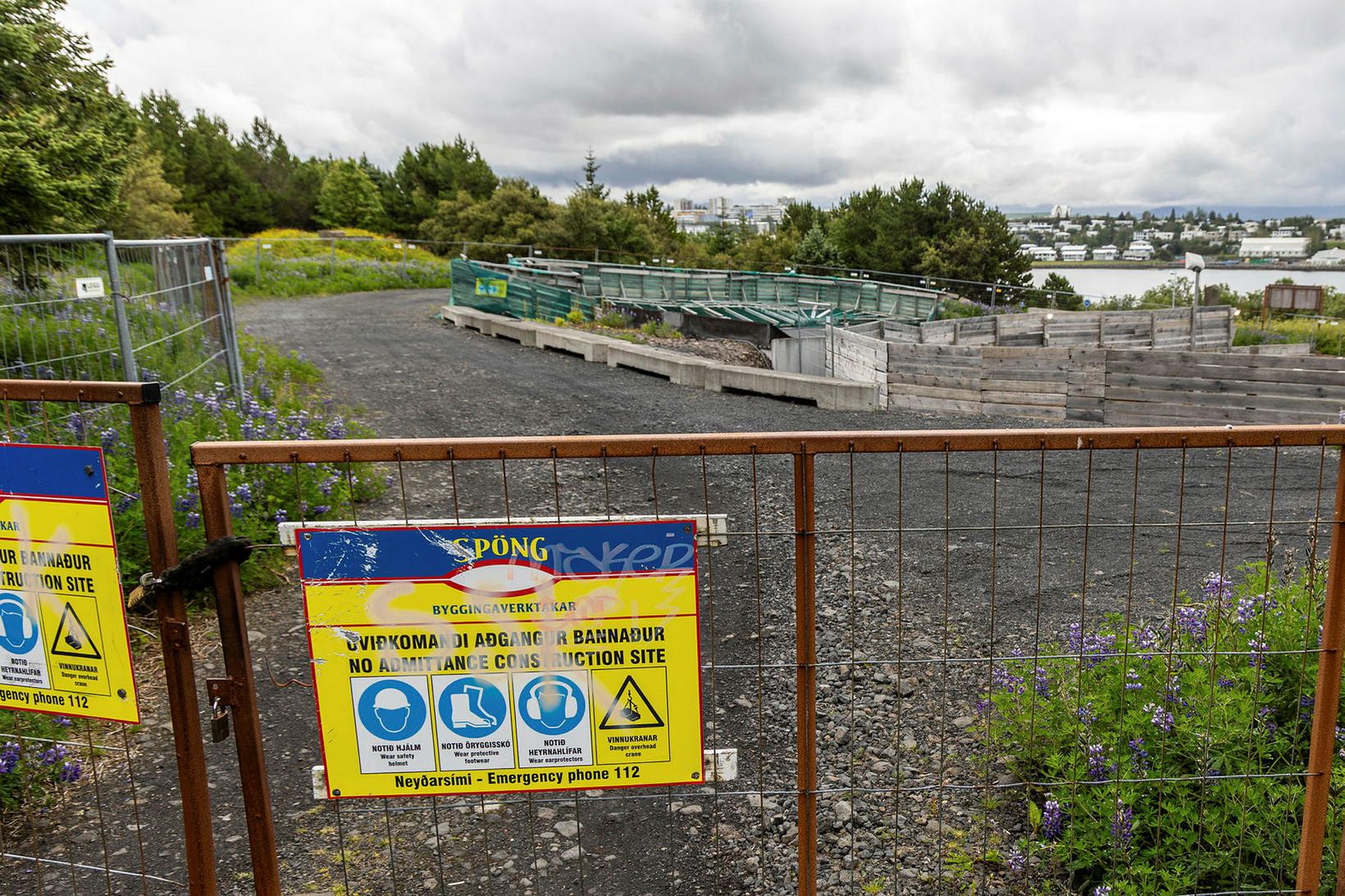 Engin framgangur hefur orðið í uppbyggingu á húsnæði Ásatrúarfélagsins árum …