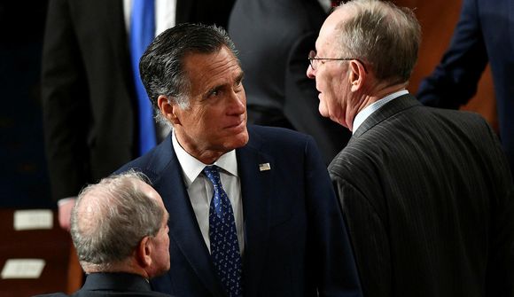 Romney greiðir atkvæði gegn Trump 