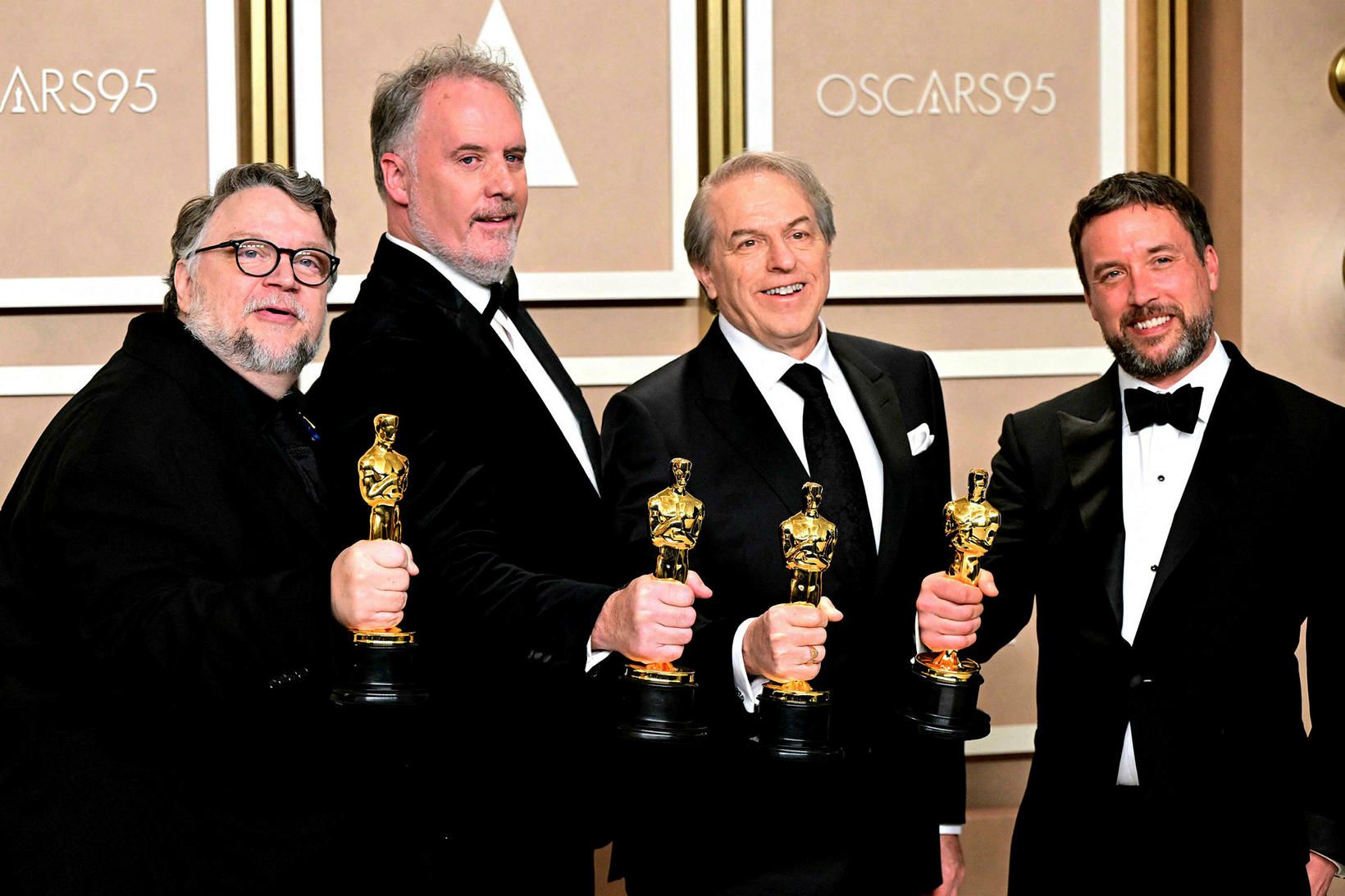 Guillermo del Toro, Mark Gustafson, Gary Ungar og Alex Bulkley …