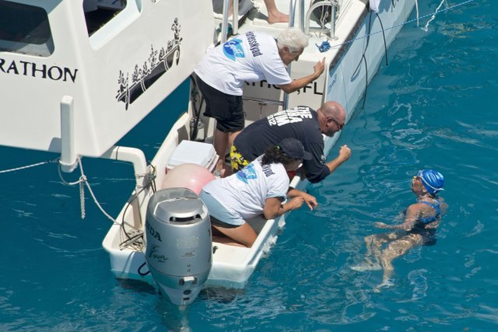 Diana Nyad lagði af stað frá Kúbu á sunnudaginn.