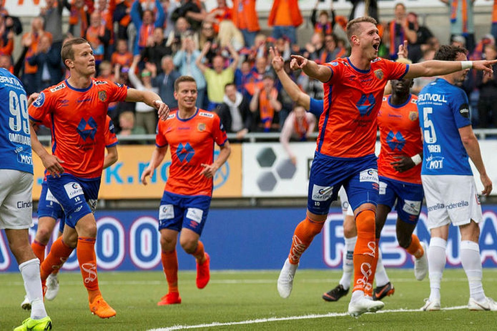 Hólmbert Aron Friðjónsson skaut Aalesund áfram í átta liða úrslit …