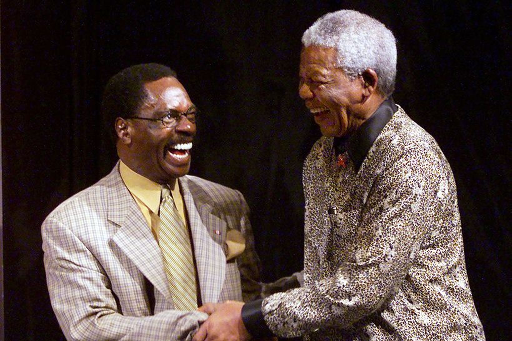 Nelson Mandela (til hægri) og Rubin 
