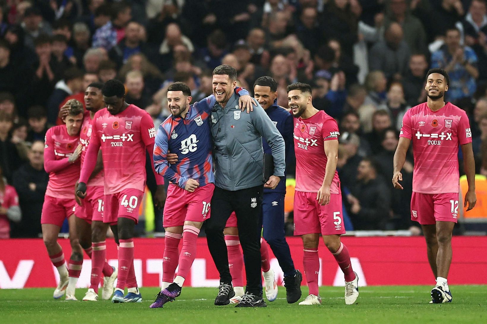 Ipswich mætir Arsenal klukkan 20.15 í kvöld.