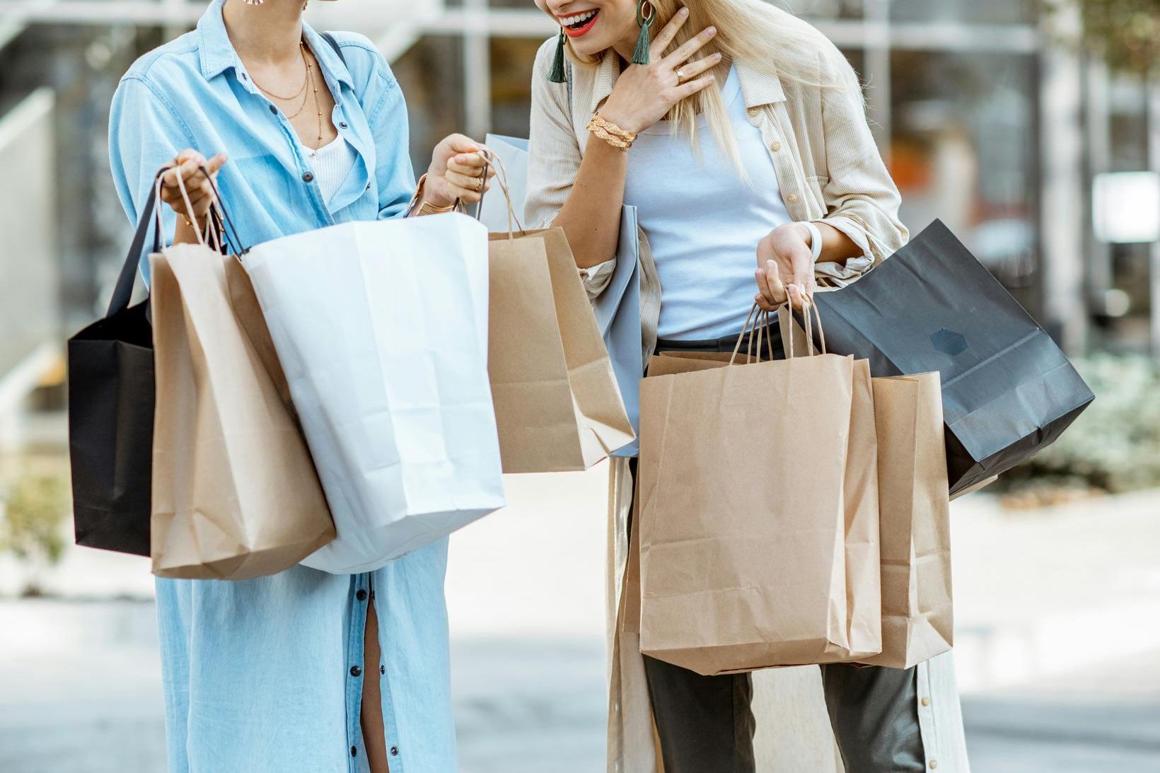 Fór á pennann, léttist um 40 kíló og er komin með kaupfíkn