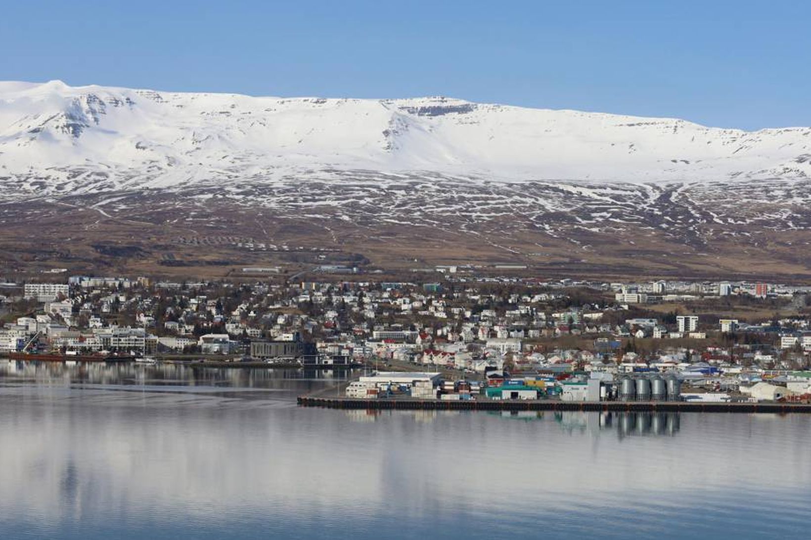 Akureyri var eitt þeirra sex sveitarfélaga sem höfðu í gildi …