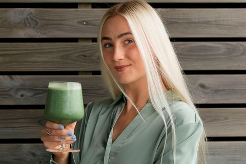 Kristín Amy Dyer býður lesendum upp á ofurhollan grænan drykk sem gott er að byrja …