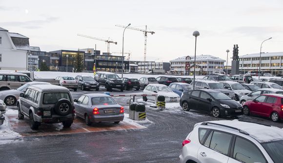 Eignir og skuldir leita jafnvægis