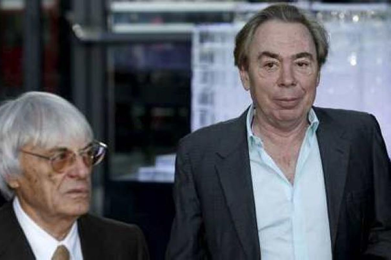 Ecclestone með tónskáldinu Andrew Lloyd-Webber við athöfn í London í …