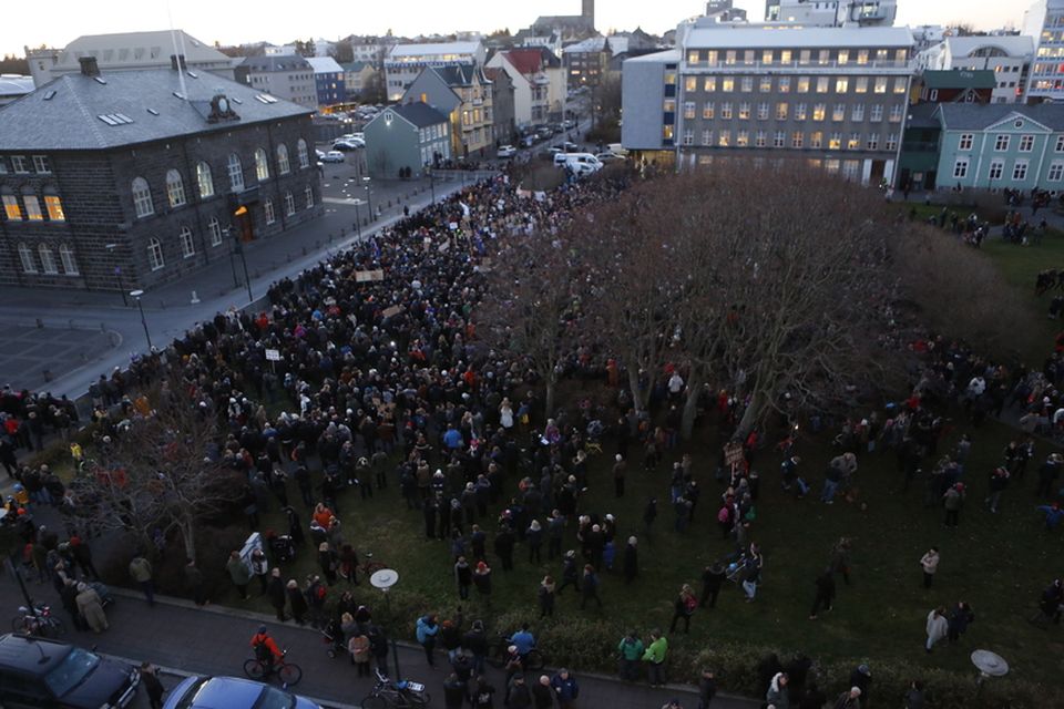 Lögreglan á höfuðborgarsvæðinu áætlar að 4.500 manns séu á Austurvelli.