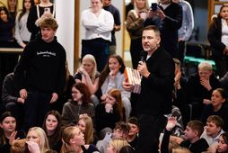 David Walliams visited the school yesterday and spoke to students and teachers on a lighter …