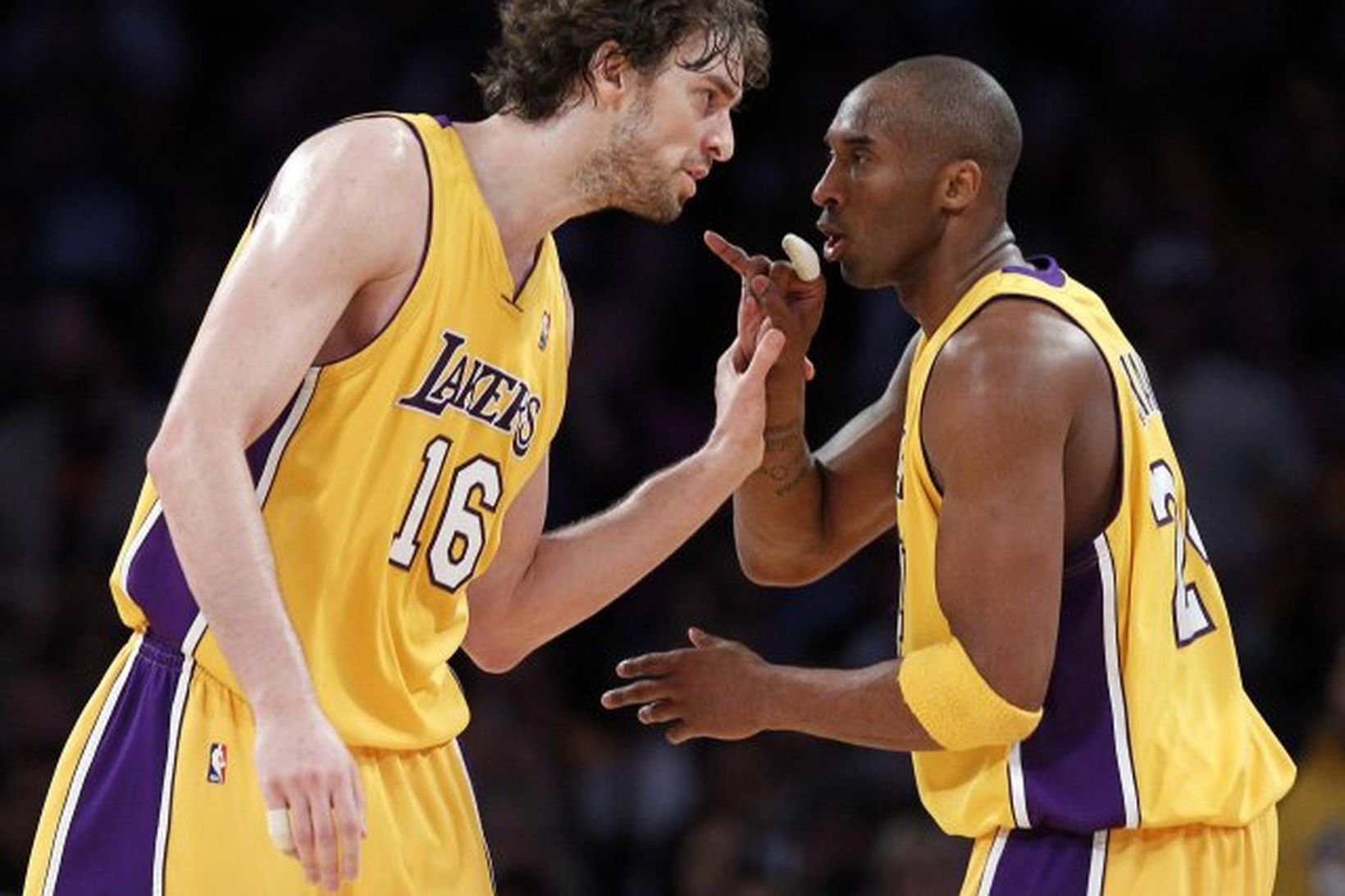 Paul Gasol og Kobe Bryant eru lykilmenn í liði Lakers.