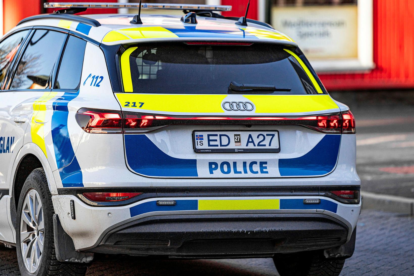 Tveir handteknir í tveimur líkamsárásum