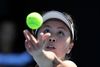 Peng Shuai birtist skyndilega á tennismóti