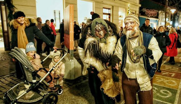 Grýla og Leppalúði kíktu í miðbæinn á Þorláksmessu