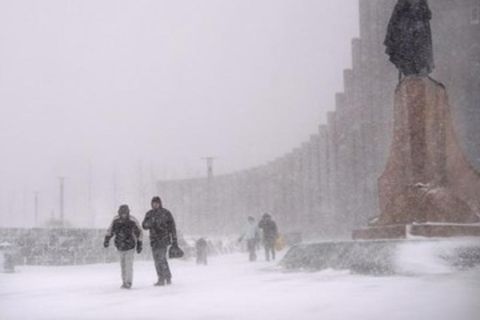 February in Reykjavik was a stroy of cold, wind, rain and snow.