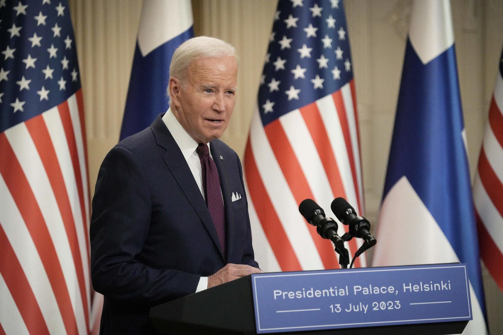 Joe Biden, forseti Bandaríkjanna á blaðamannafundi í Helsinki í Finnlandi …