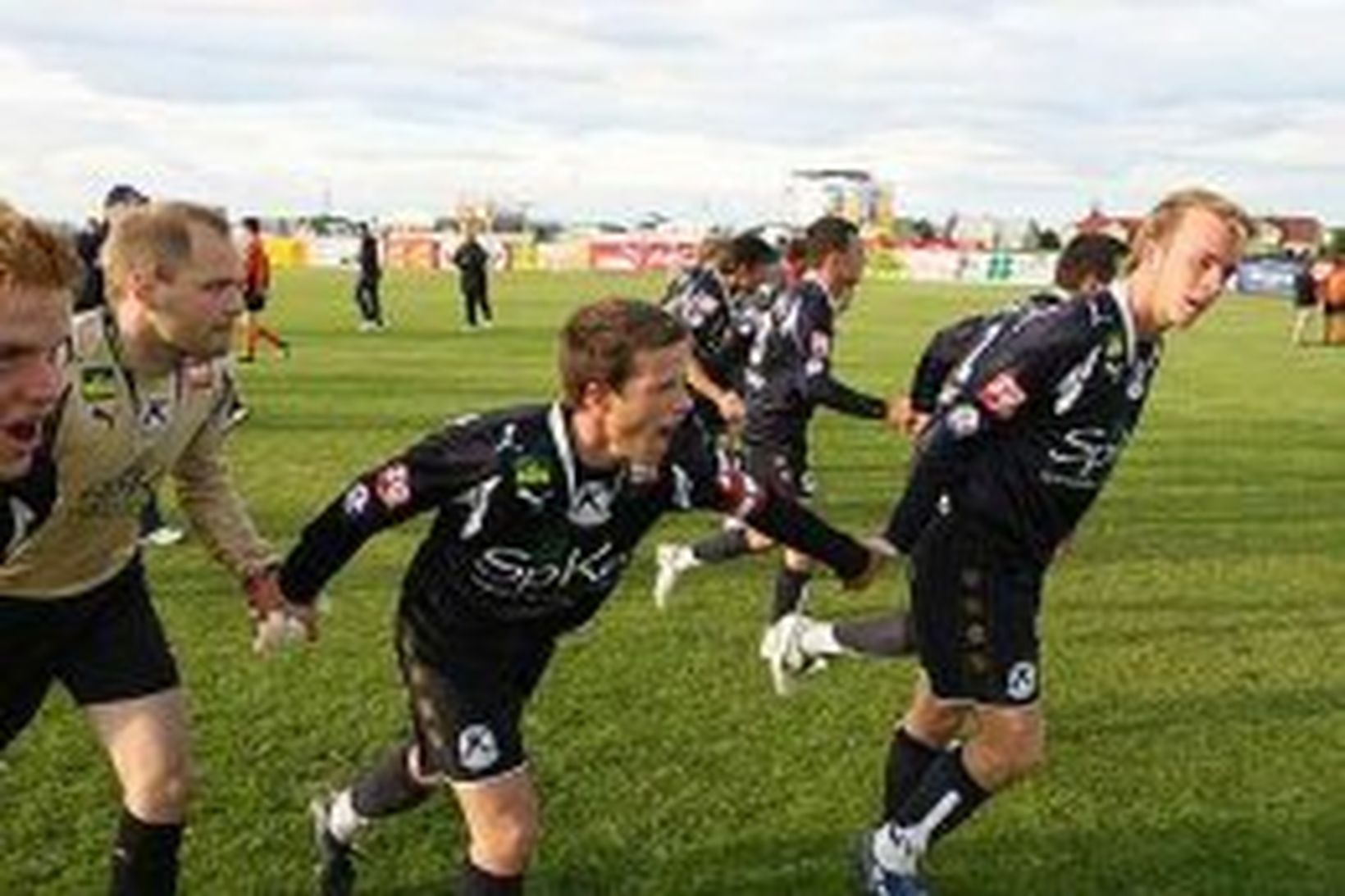 Kefvíkingar drógust gegn danska liðinu Midtjylland í UEFA-bikarnum.