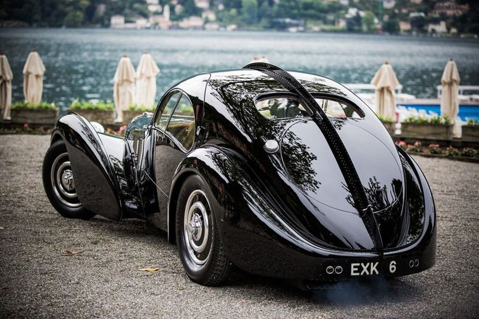 Einstök bifreið, fögur og hrífandi, Bugatti 57SC Atlantic.