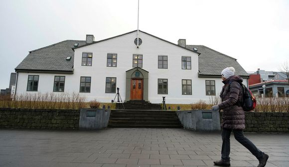 Fylgi Sjálfstæðisflokksins 25,6%