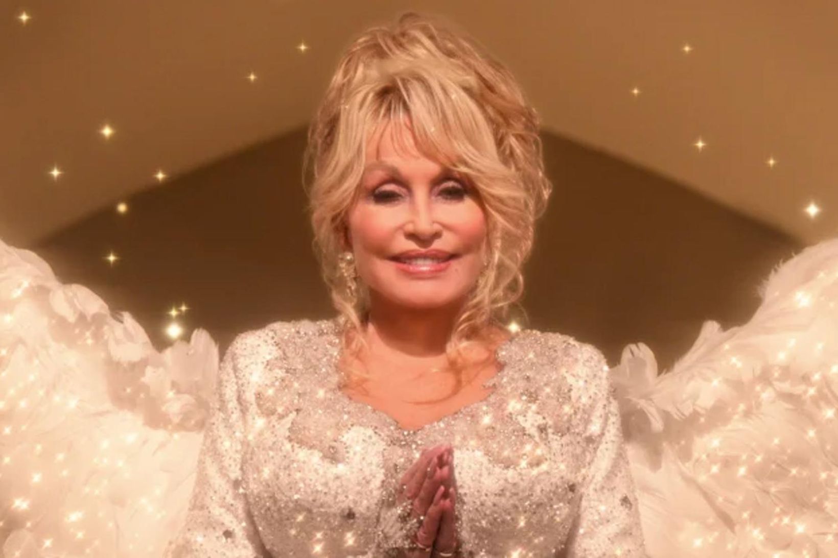 Dolly Parton gefur bæði jólamynd og jólaplötu út fyrir þessi …
