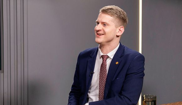 Ingvar útskýrir fjarveruna frá þingi
