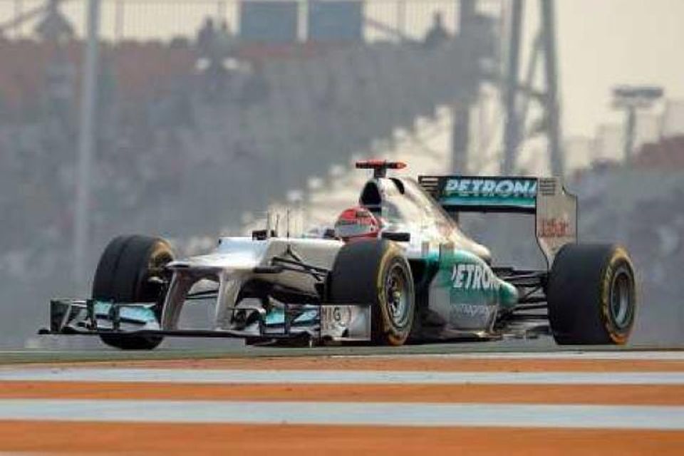 Schumacher á ferð á Mercedes í indverska kappakstrinum.