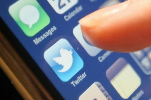 Icelanders took to their Twitter accounts in droves on Thursday. Will they do so again tonight?