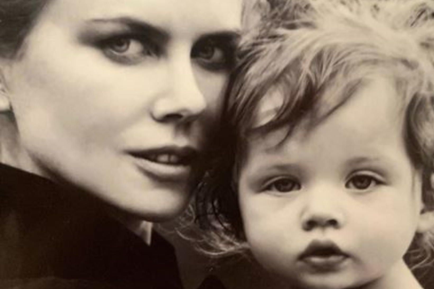 Nicole Kidman birti mynd af sér og dóttur sinni í …