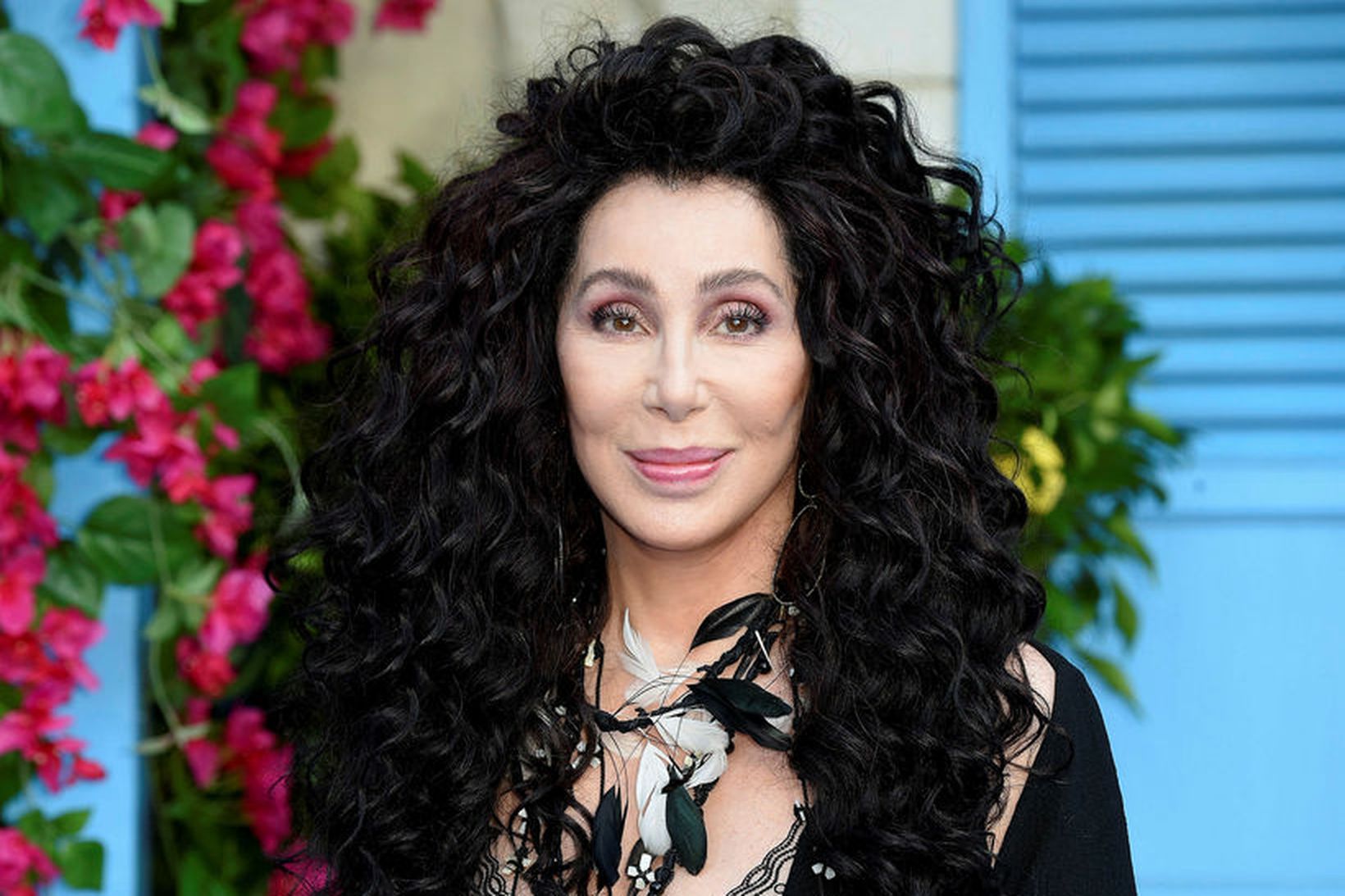Tónlistarkonan Cher opnaði sig um sinn fyrsta fósturmissi.