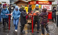 Pylsur borðaðar í stinningskalda