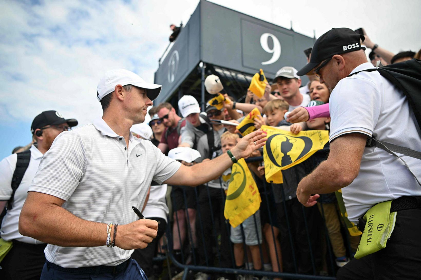 Rory McIlroy hefur haft nóg að gera í því að …