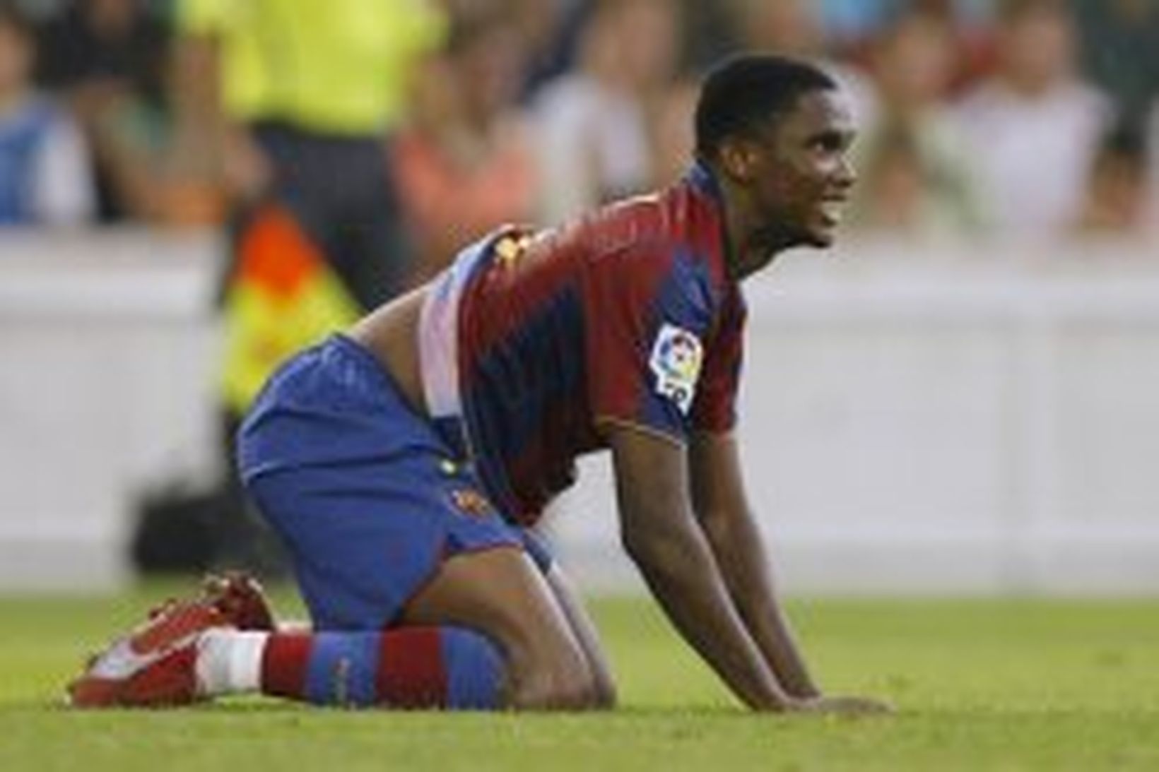 Samuel Eto'o verður ekki með Barcelona næstu vikurnar.