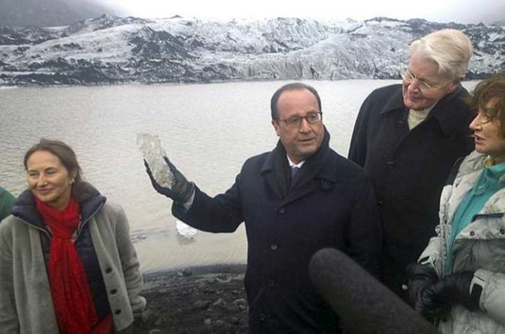 Hollande at Sólheimajökull glacier with French Environment Minister, Ségolène Royal, and the President and First …