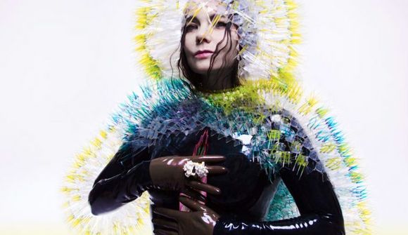 Björk kemur fram á Airwaves