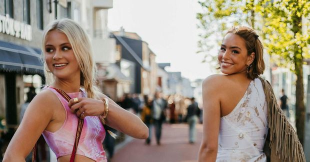 Rakel María Gísladóttir og Nadía Áróra Jonkers.