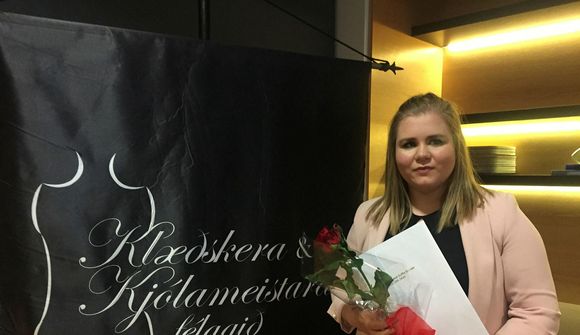 Elísabet hannar grímur á Englandi