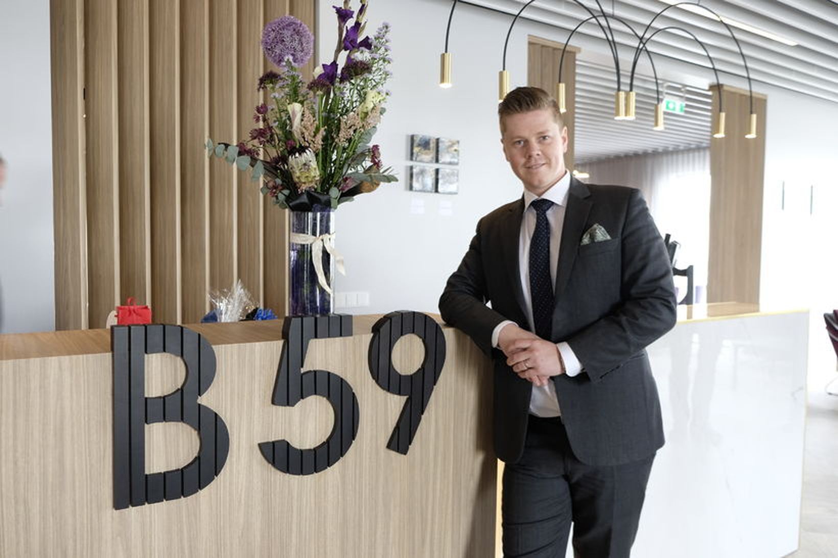 Jóel Salómon Hjálmarsson, hótelstjóri B59 hotel, var að vonum kátur …
