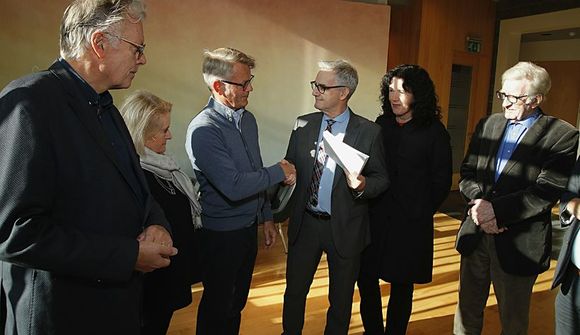 Greiða atkvæði um orkupakkann