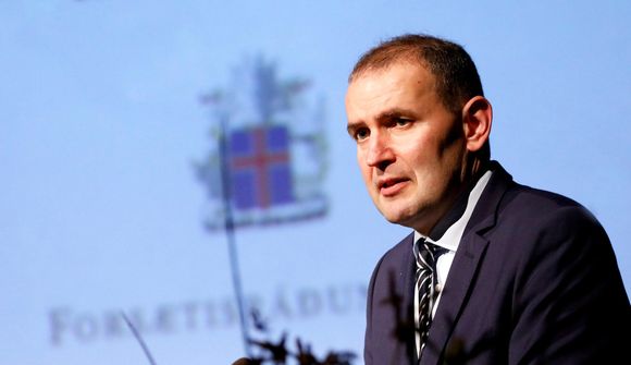 Sex sumarstörf hjá forsetanum