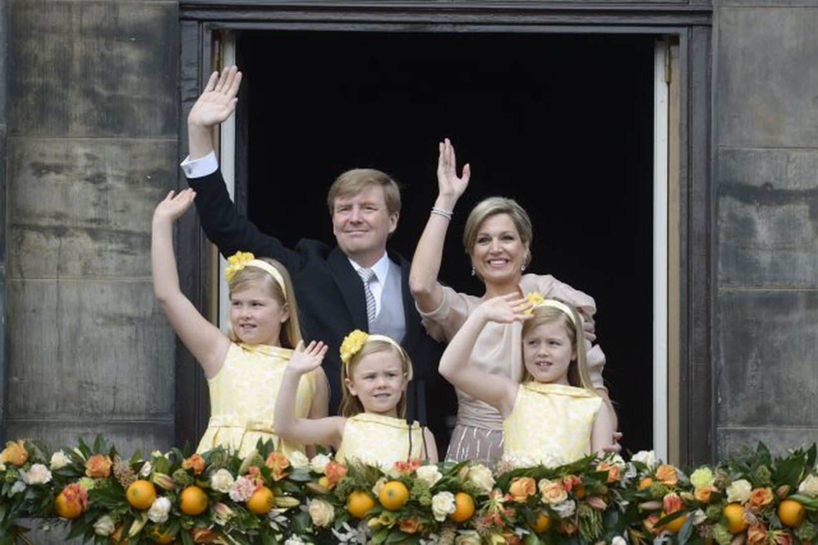 Konungur Hollands Willem-Alexander og drottningin Maxima og dætur þeirra þrjár, …