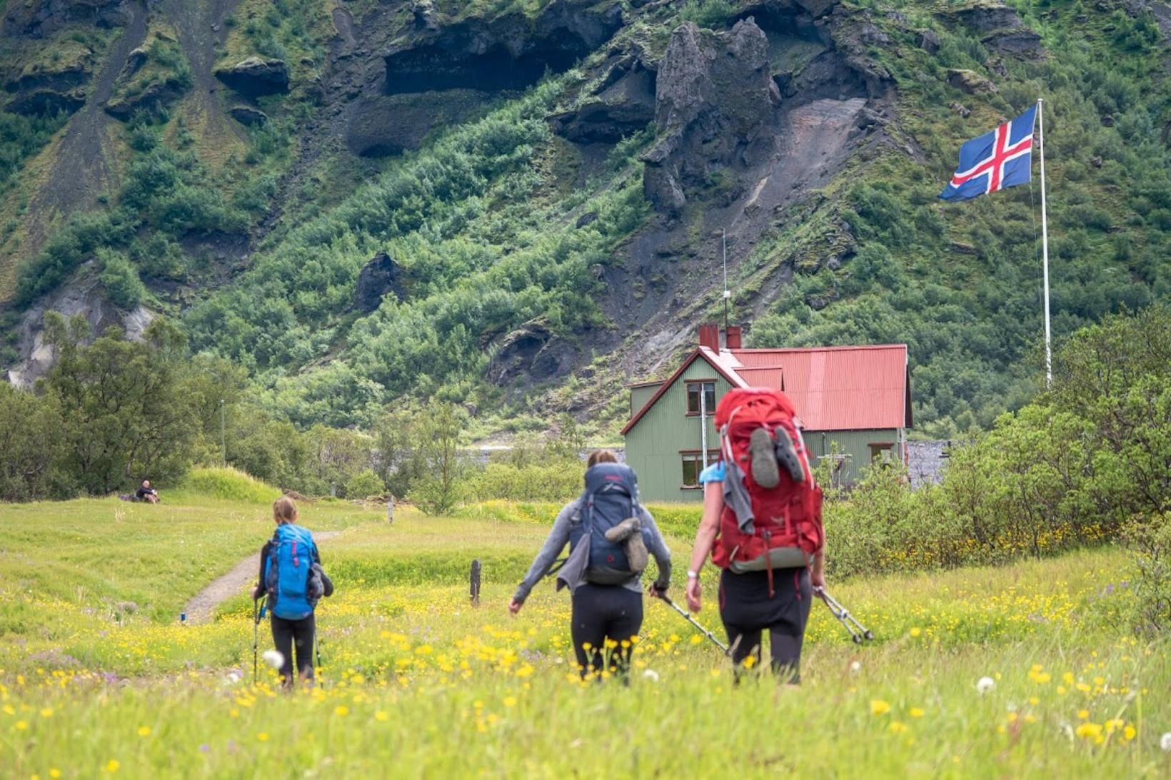 Íslendingar ferðast í mun meiri mæli um landið nú en …