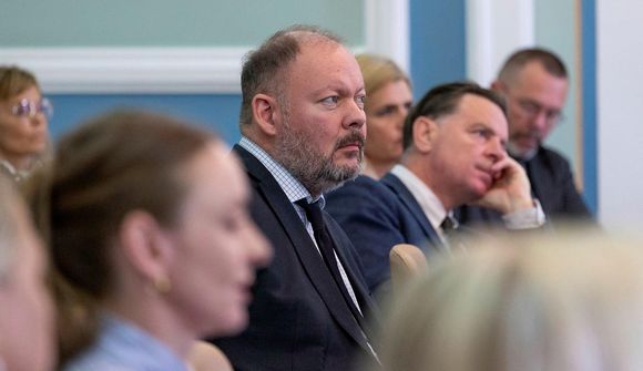 „Stjórnarliðar sprauti sig aðeins niður“