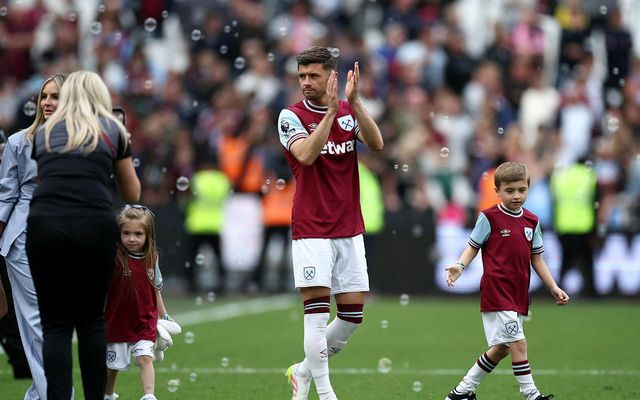 Aaron Cresswell er meðal þeirra sem er á förum frá félaginu eftir 11 ár.